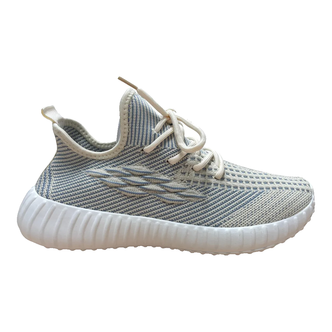 Zyvra Sports Shoe — Blue — Cream-and-blue Flyknit trainer, on a cushioned EVA sole.